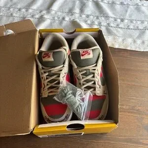 Custom!! Freddy Krueger Nike SB Dunk Low!! Reps super clean worn once. DUNK Freddy】Does anyone know that the best batch is  main image 3